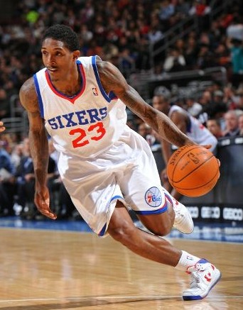 临着巨大的 临着巨大的